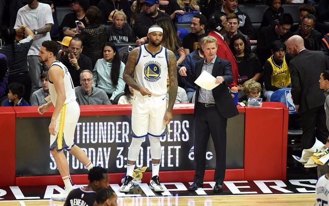 桌下的功夫 桌下的功夫