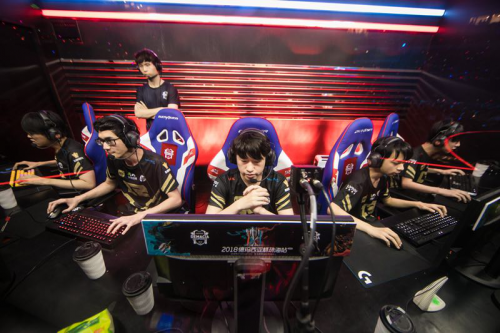 稳定往往比 稳定往往比